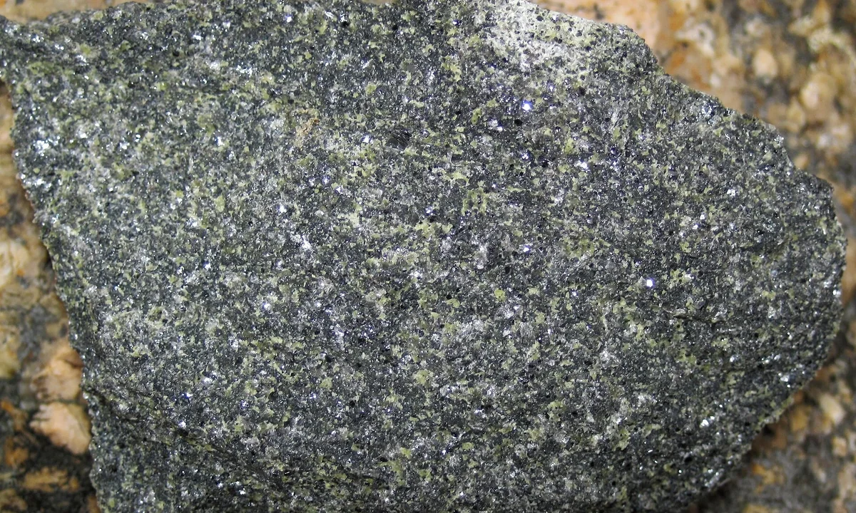 Chromite ore